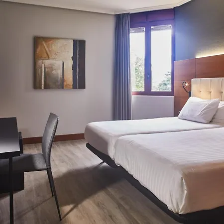 Silken Amara Plaza