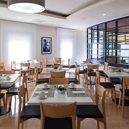 Silken Amara Plaza