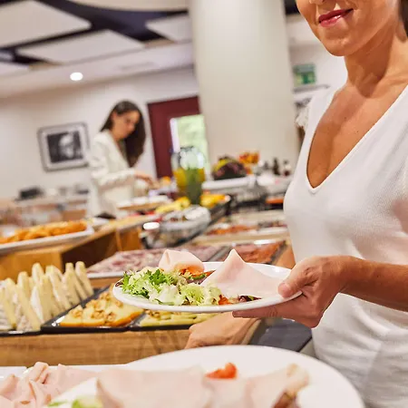 Otel Silken Amara Plaza