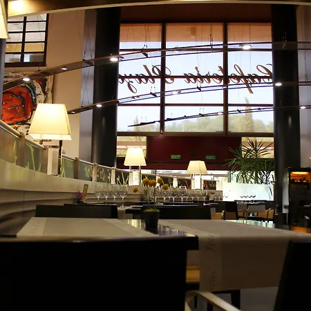 Silken Amara Plaza