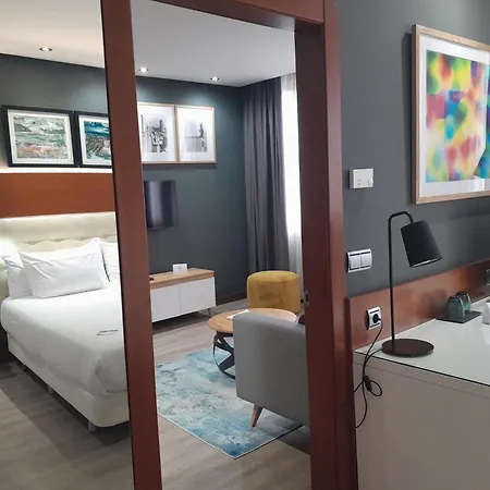 Silken Amara Plaza 4*
