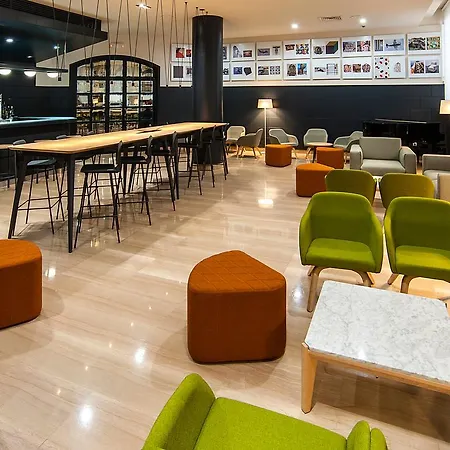 Silken Amara Plaza